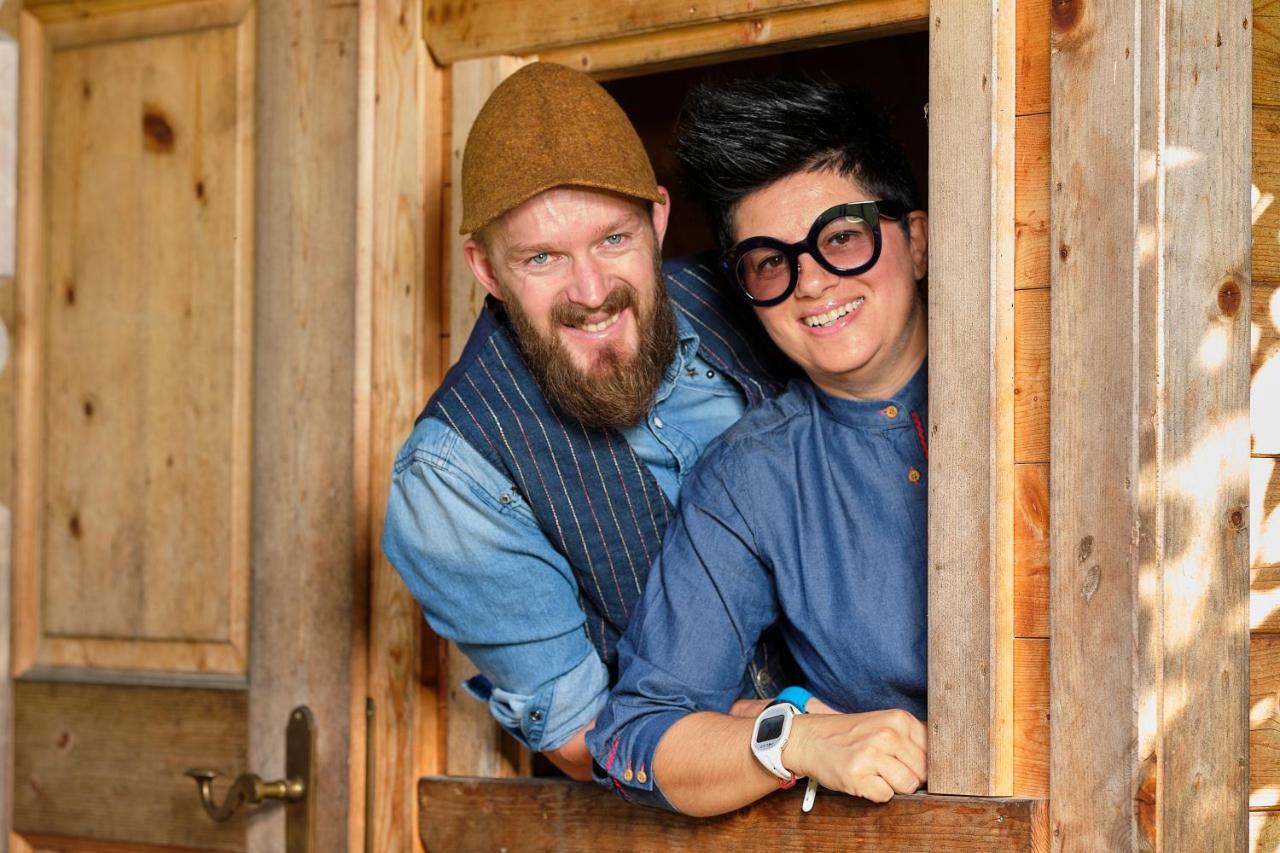 Single Room with Balcony,1108383741:JPEG