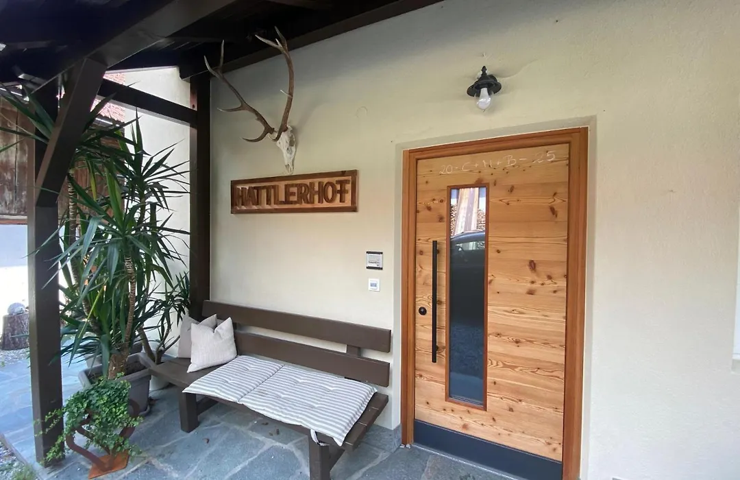 Garni Hattlerhof B&B-1